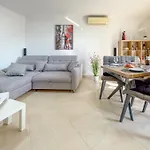 Apartamento Dani By Interhome