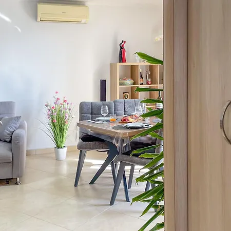 Apartament Dani By Interhome Pula