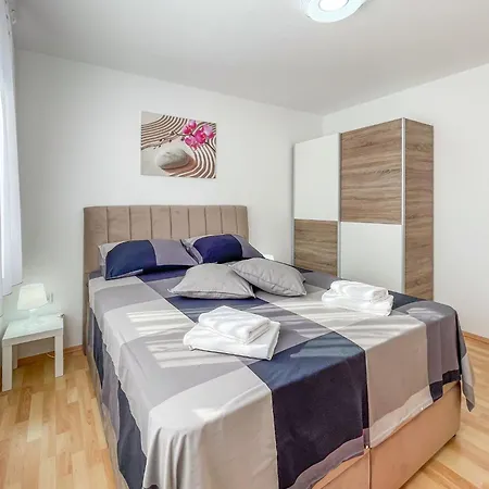 Apartament Dani By Interhome *