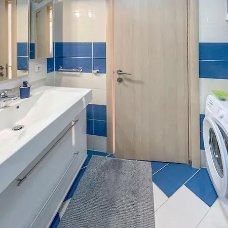 Appartement Dani By Interhome